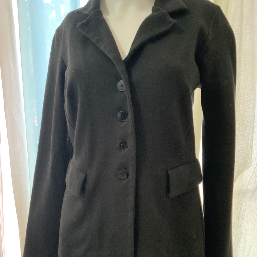 Black careerwear button down blazer aguis Paris 3